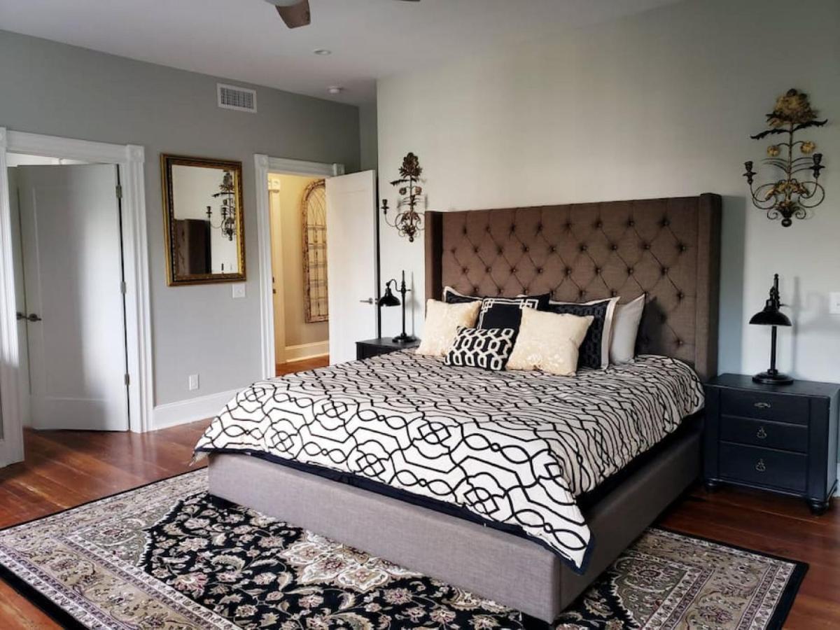 Newly Renovated 4 Bed 3 Bath And 2 Parking Spots Villa Savannah Exterior foto
