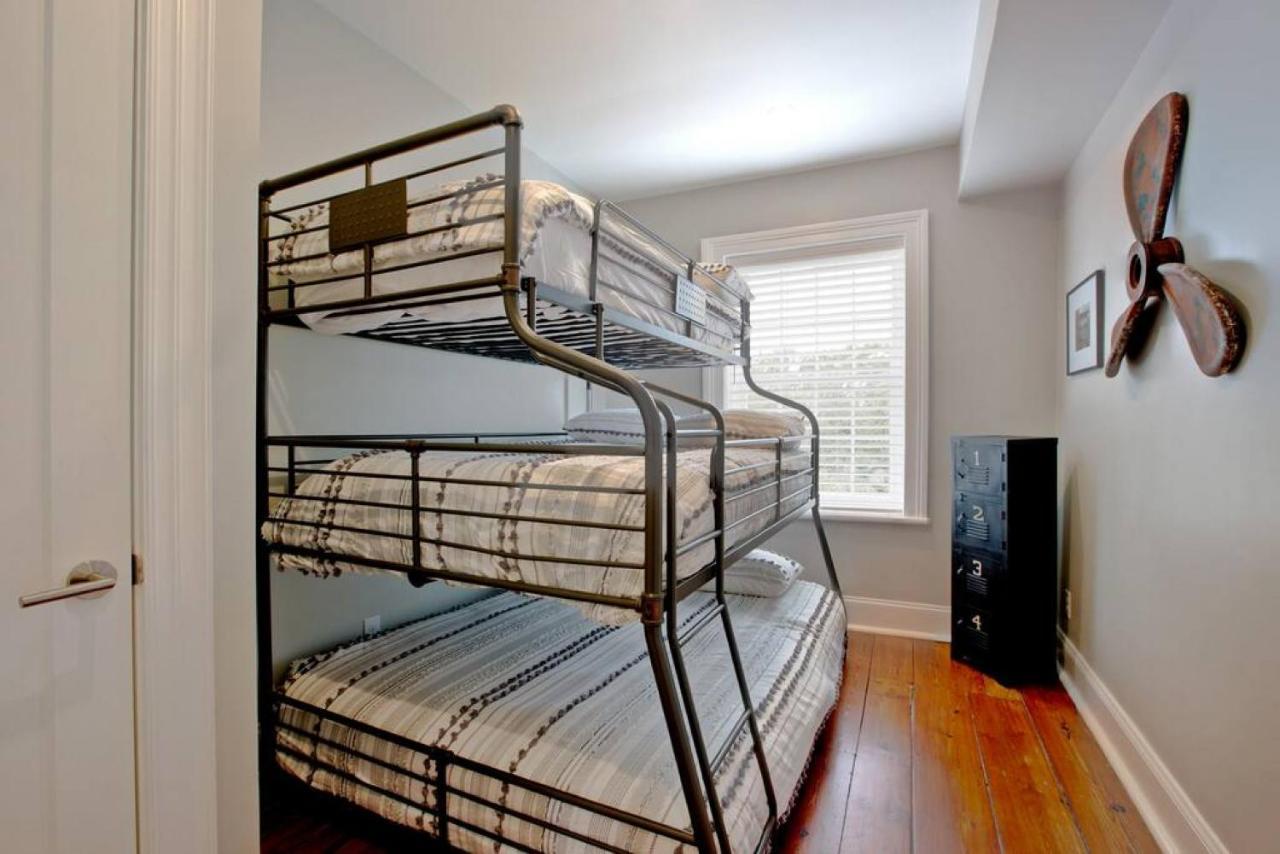 Newly Renovated 4 Bed 3 Bath And 2 Parking Spots Villa Savannah Exterior foto