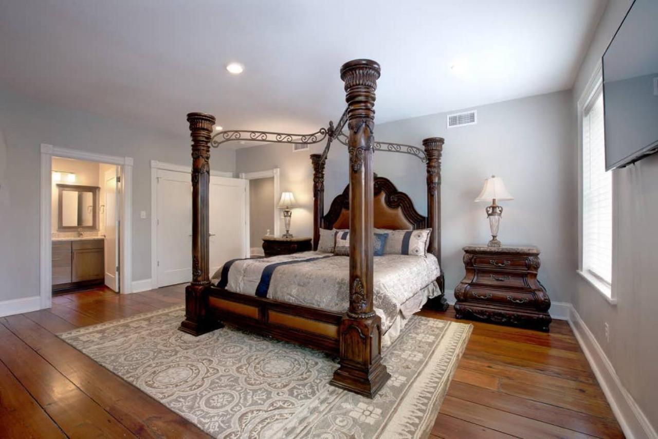Newly Renovated 4 Bed 3 Bath And 2 Parking Spots Villa Savannah Exterior foto